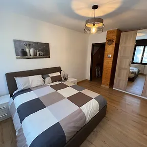 Valtellina - Salita Baradello , Aprica Italia