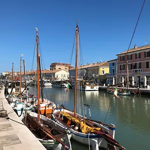 New In Village , Cesenatico Italia